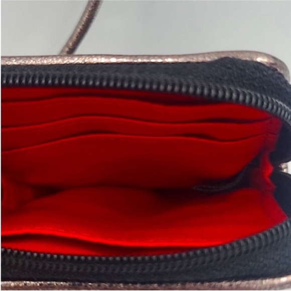 Coach Poppy Graffiti Universal Case with wristlet Metallic - Picture 6 of 7